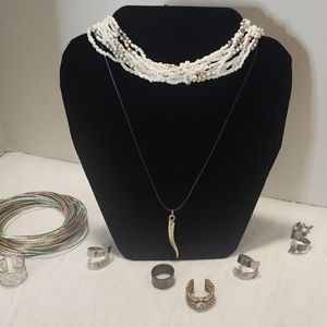 Bundle of jewelry